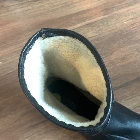 Nautica fleece-lined Booties - Picture 3 of 4